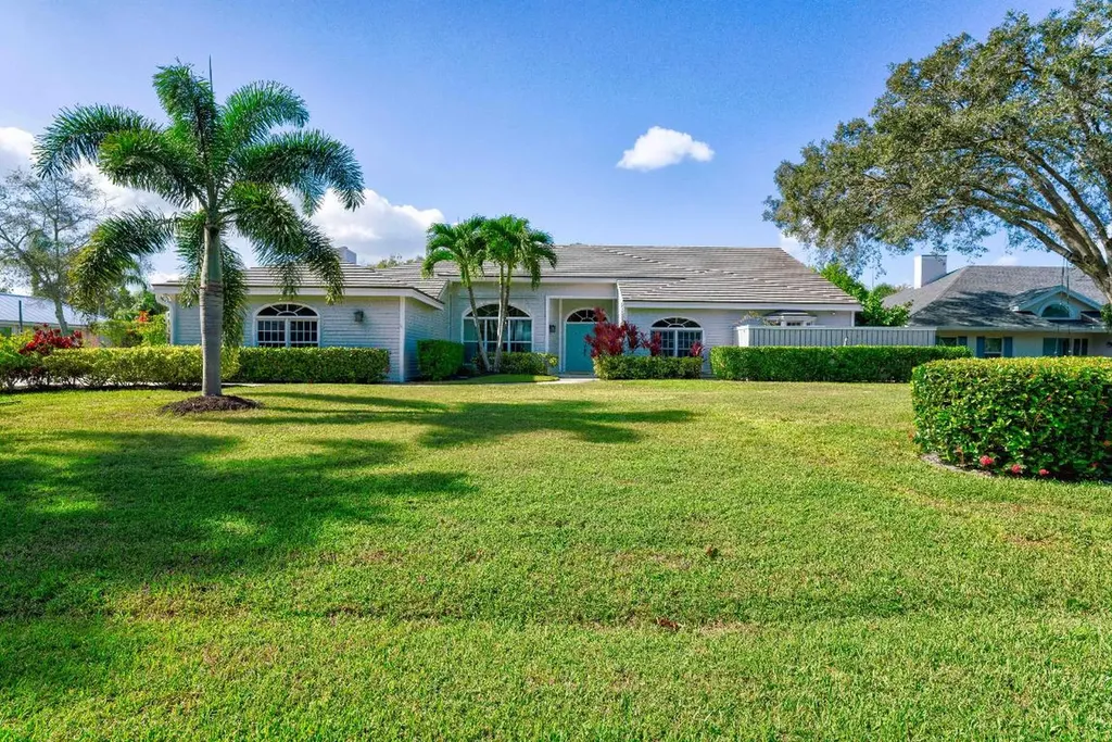 6398 Woodlake Road Jupiter FL 33458