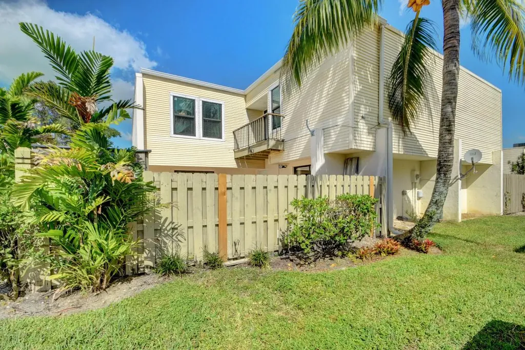 11974 Shakerwood Lane Wellington FL 33414