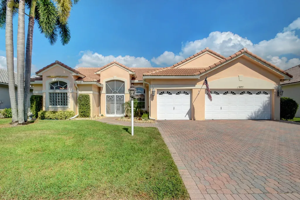 8671 Grassy Isle Trail Lake Worth FL 33467