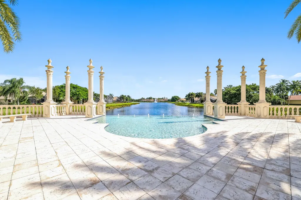 8902 Majorca Bay Drive Lake Worth FL 33467