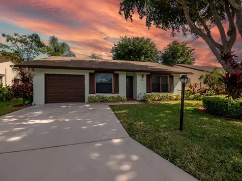 6283 Tall Cypress Circle Greenacres FL 33463