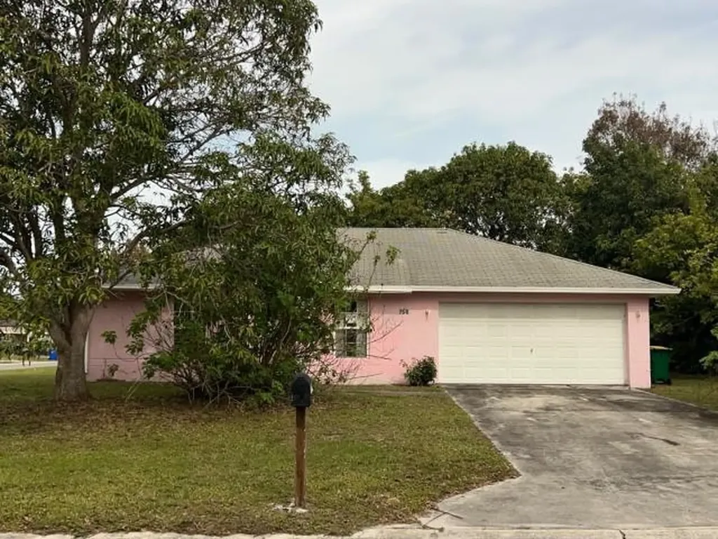 750 25th Street SW Vero Beach FL 32962