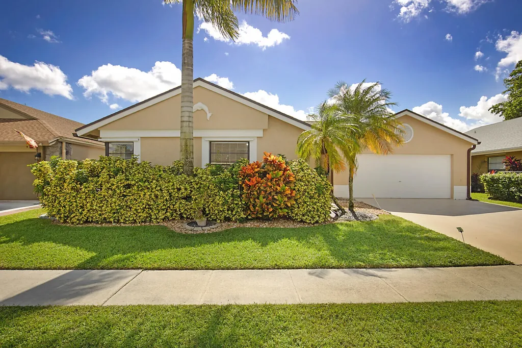 11920 Sunchase Court Boca Raton FL 33498