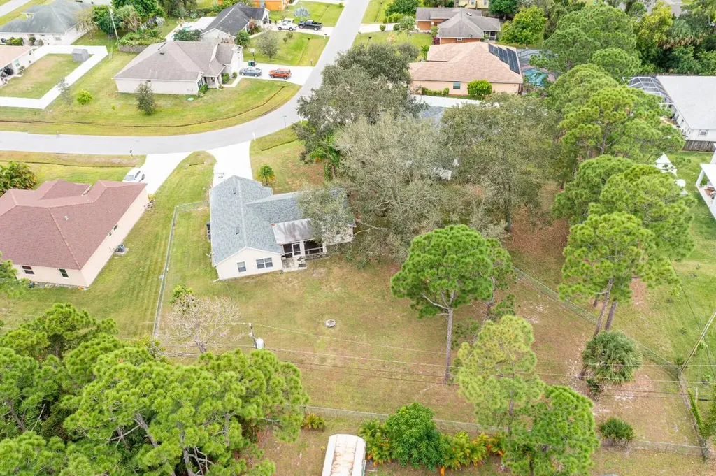 1997 SW Swift Avenue Port St Lucie FL 34953