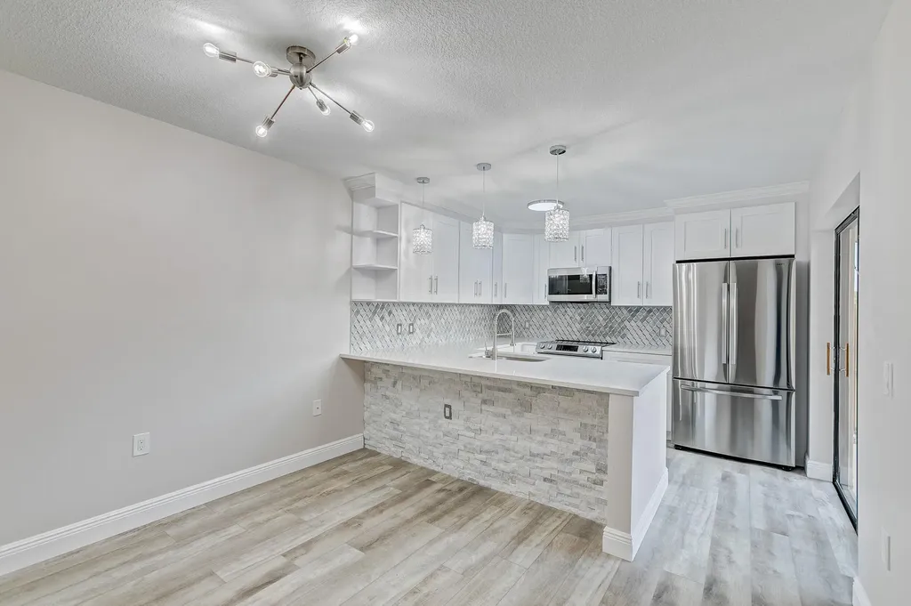 191 Charter Way West Palm Beach FL 33407
