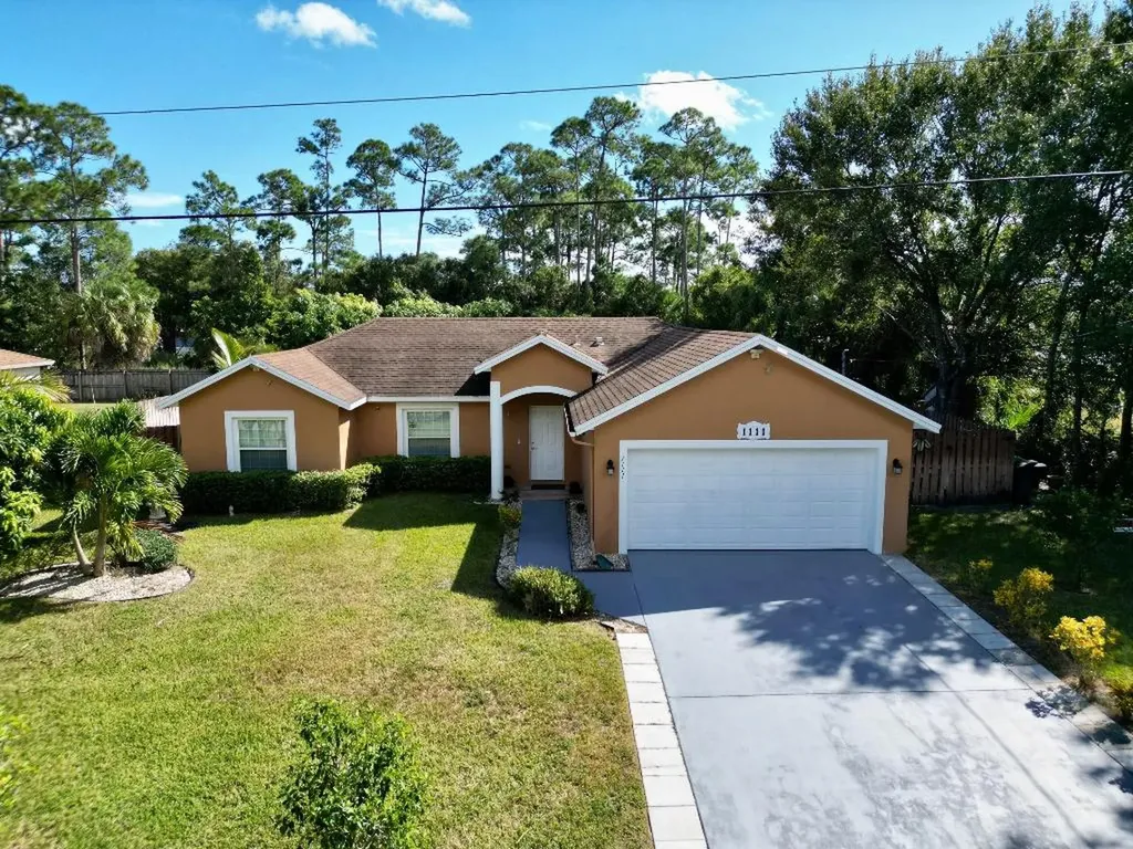 1111 SW East Louise Circle Port St Lucie FL 34953