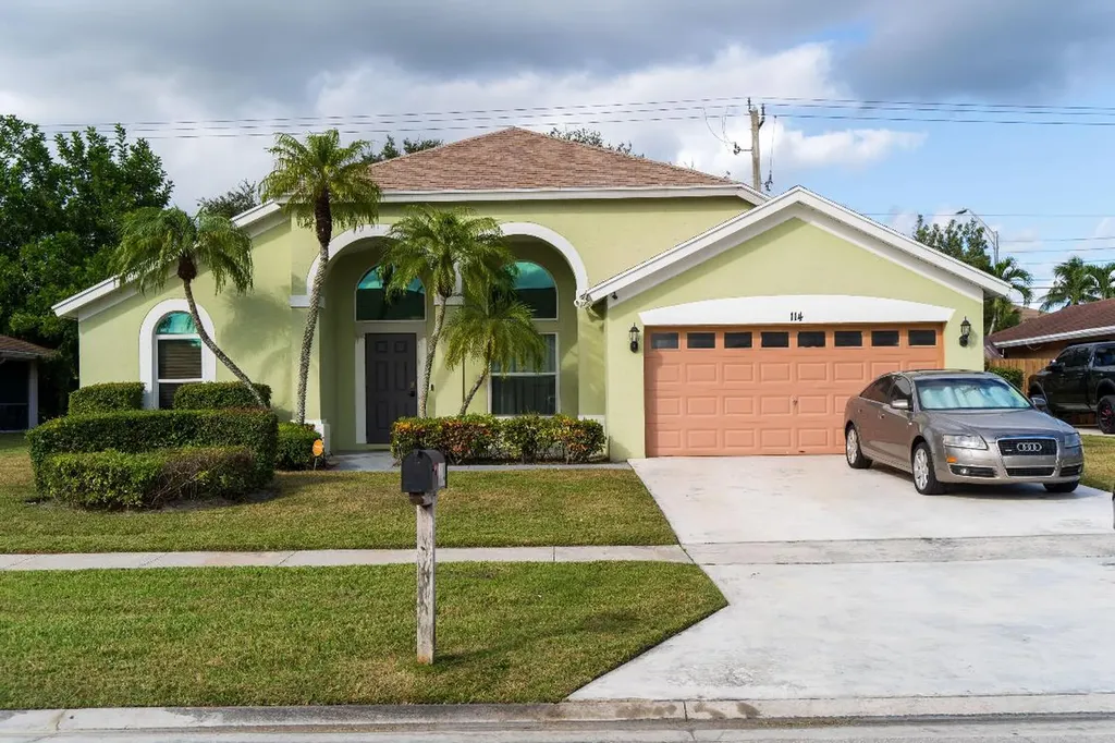 114 Queens Lane Royal Palm Beach FL 33411
