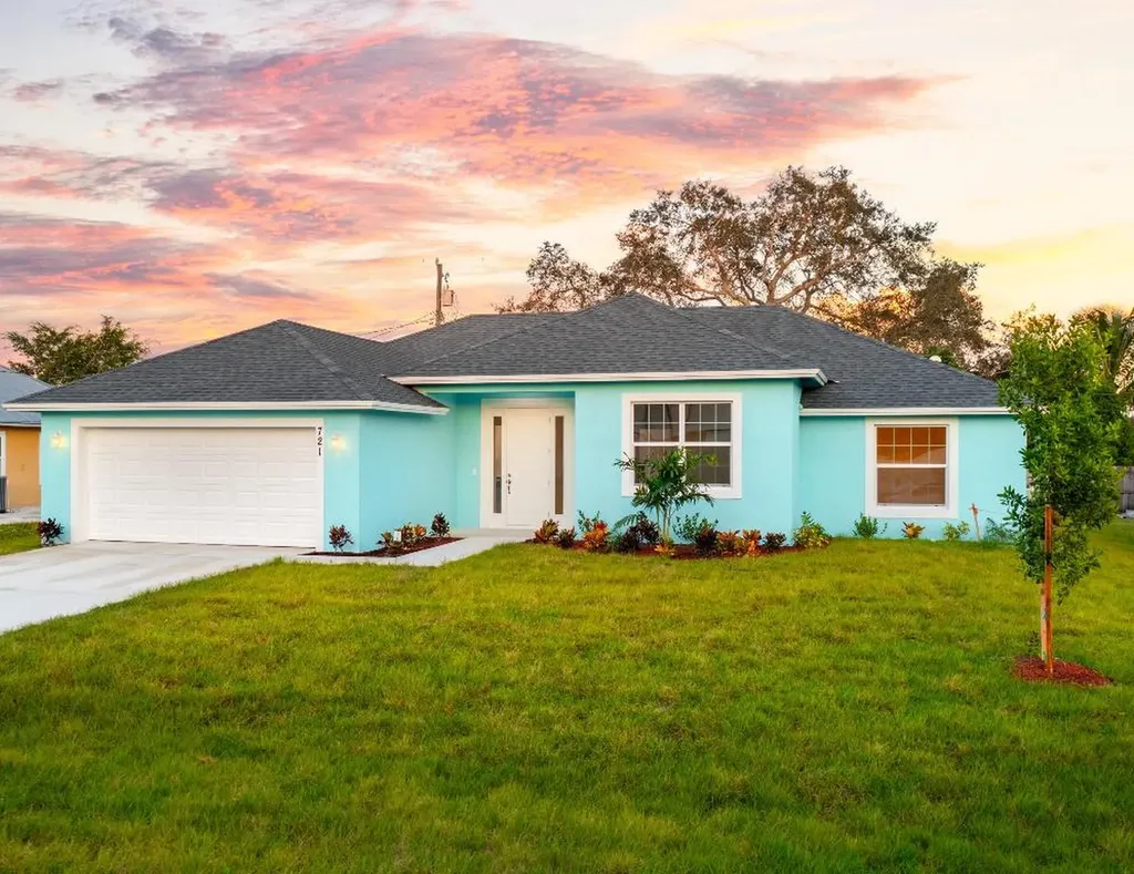 721 SW Hogan Street Port St Lucie FL 34983