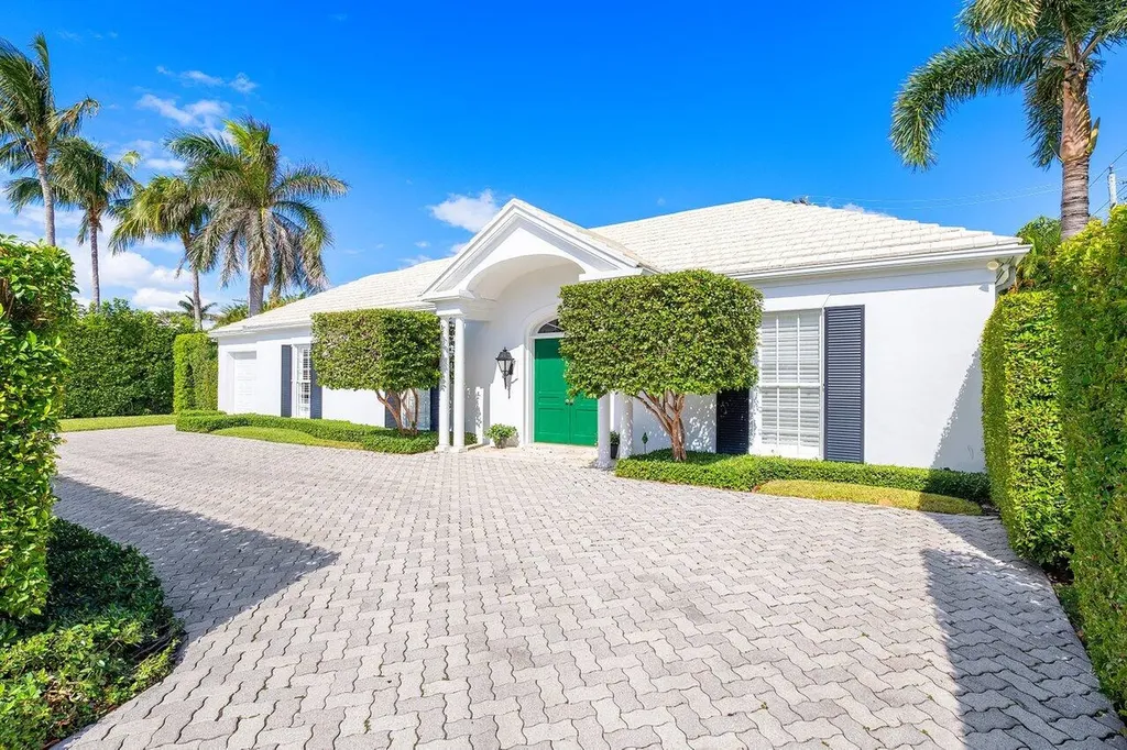 201 Bahama Lane Palm Beach FL 33480