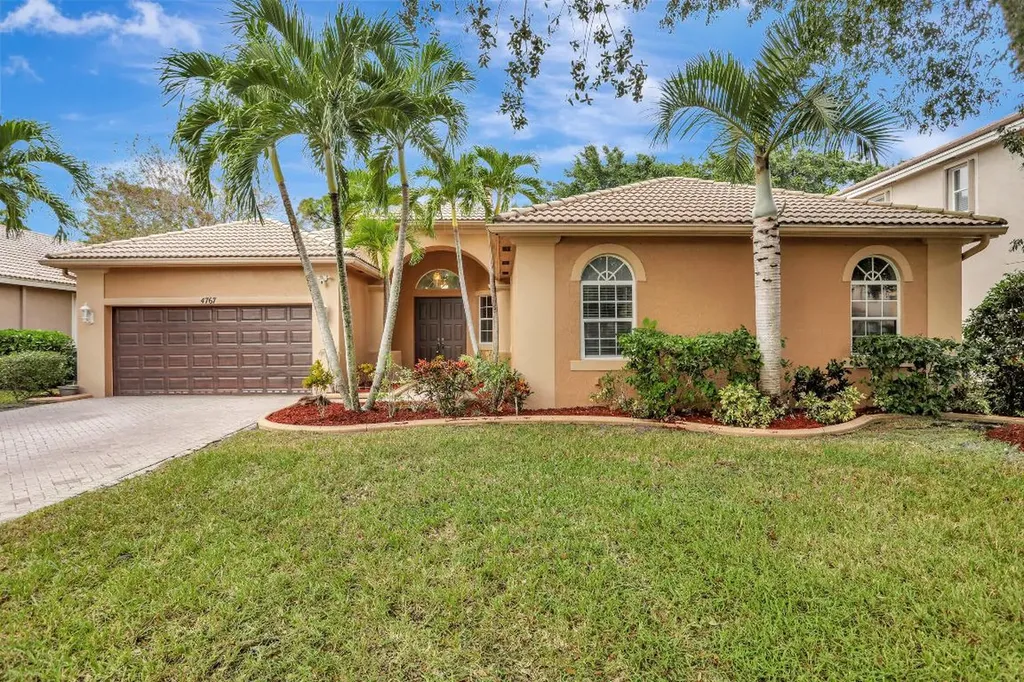 4767 NW 72nd Place Coconut Creek FL 33073