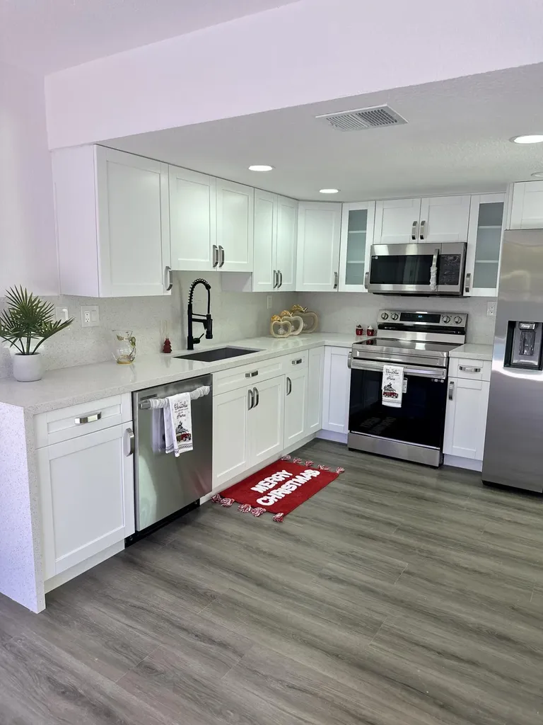 5703 S Travelers Palm Lane Tamarac FL 33319