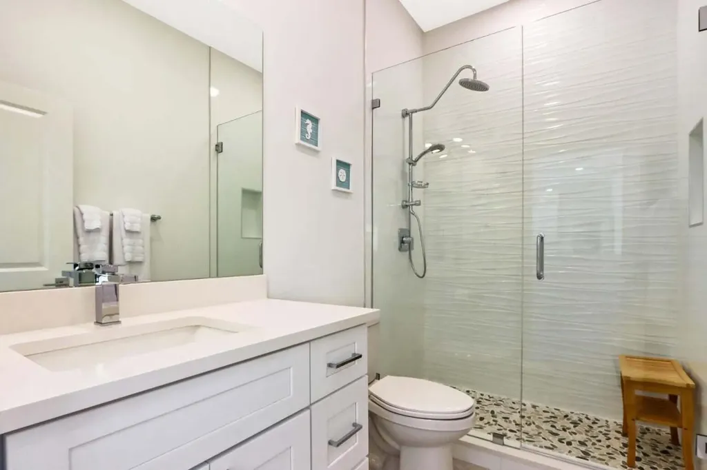 115 Cascade Lane Palm Beach Shores FL 33404