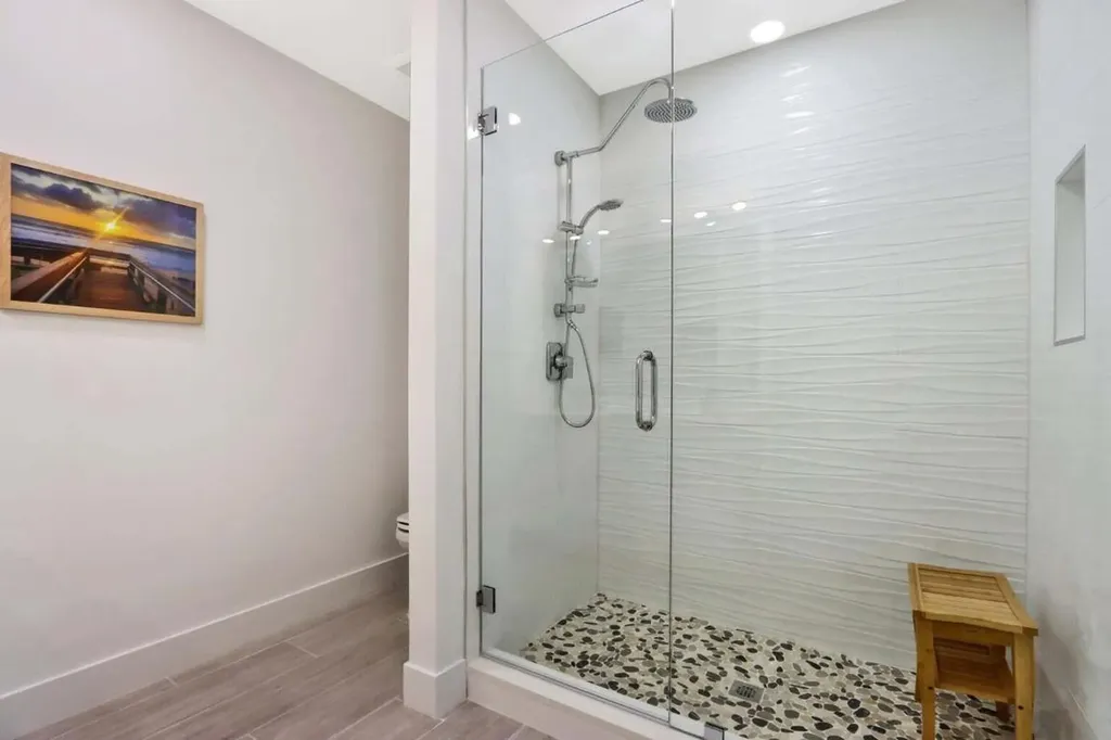 115 Cascade Lane Palm Beach Shores FL 33404