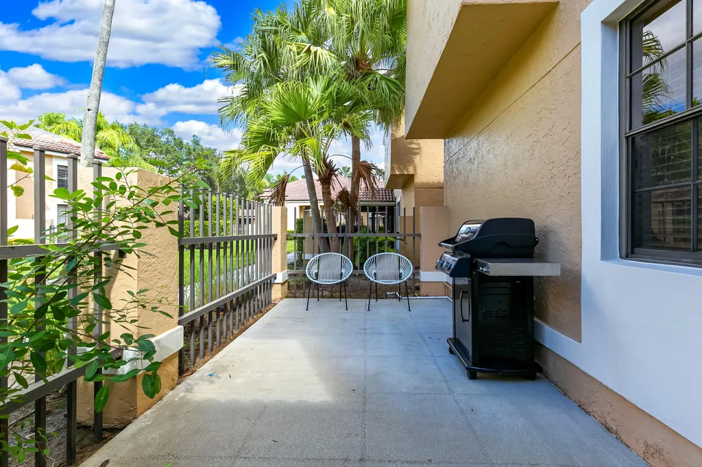 362 Prestwick Circle Palm Beach Gardens FL 33418