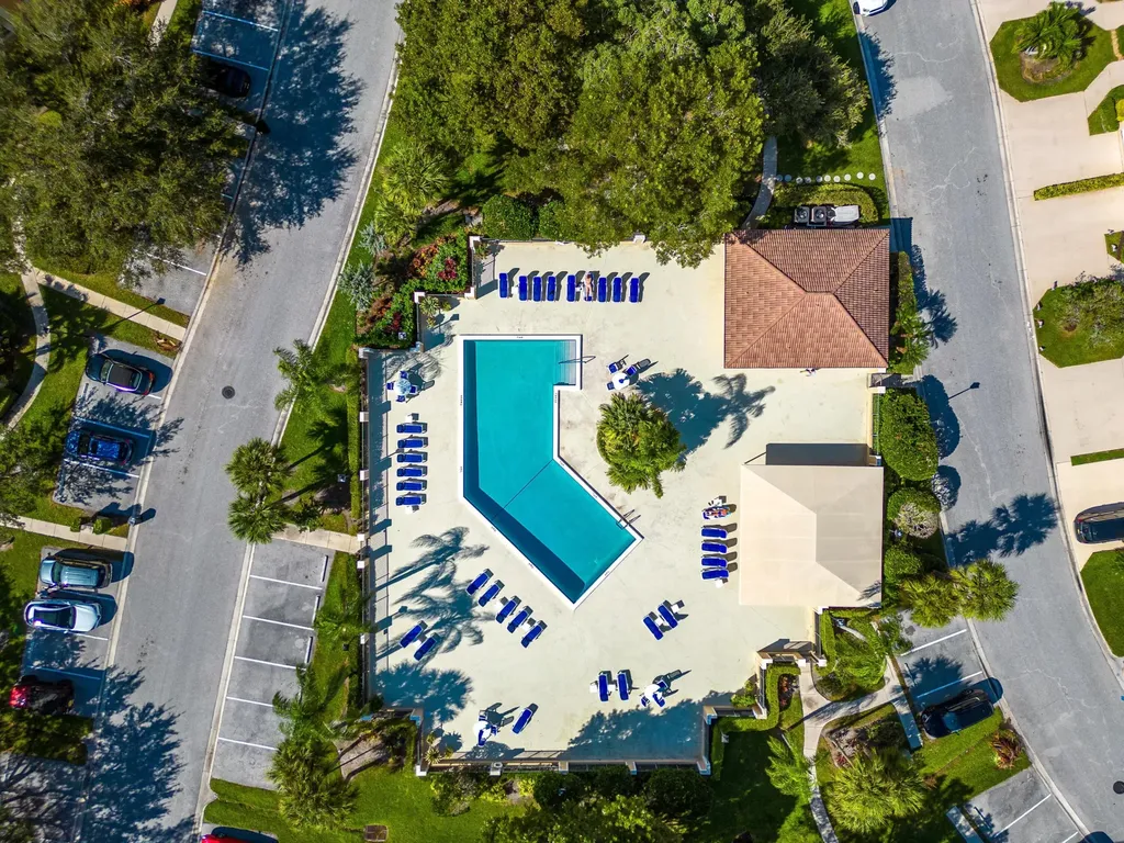 362 Prestwick Circle Palm Beach Gardens FL 33418