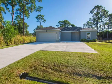 361 NW Friar Street Port St Lucie FL 34983
