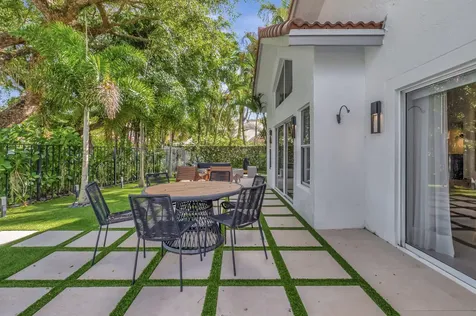5254 NW 22nd Avenue Boca Raton FL 33496