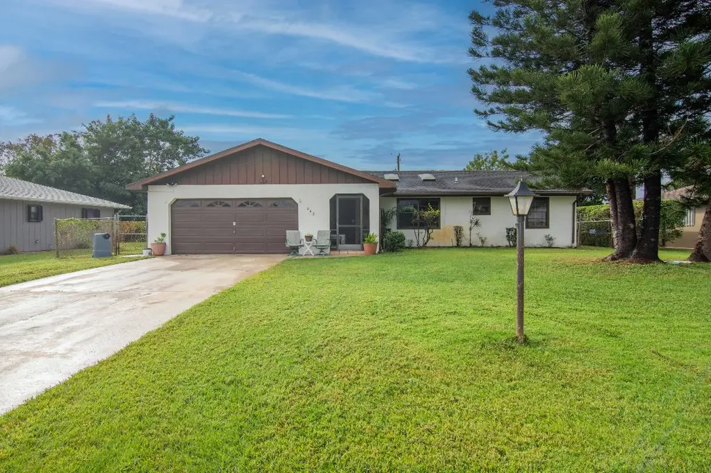 642 SE Voltair Terrace Port St Lucie FL 34983