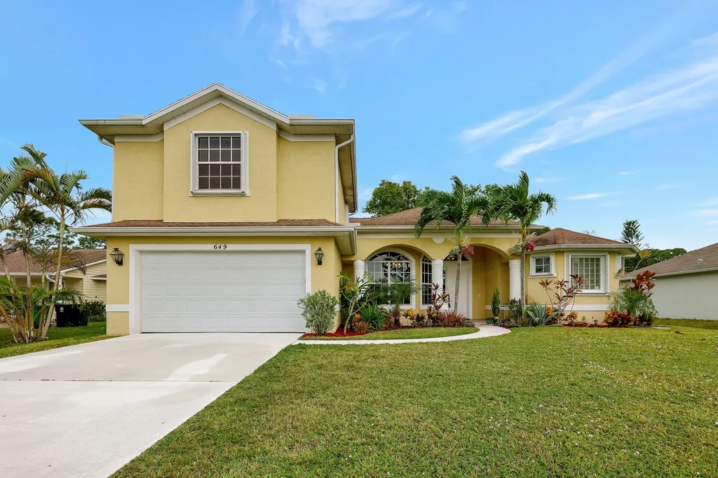 649 SE Karrigan Terrace Port St Lucie FL 34983
