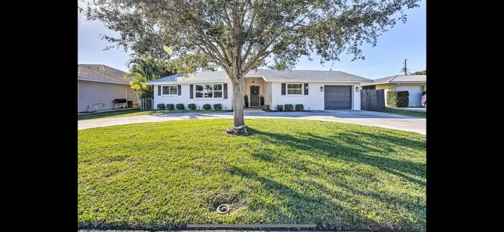 2821 SW 4th Street Boynton Beach FL 33435