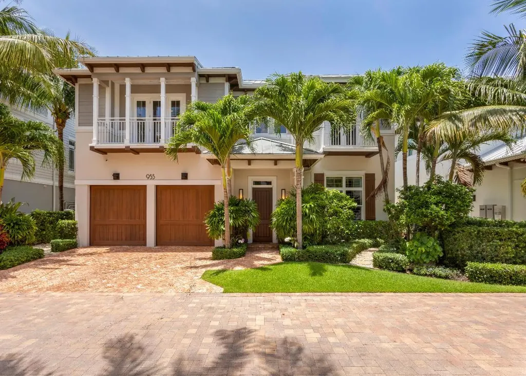 955 Lago Mar Lane Boca Raton FL 33431