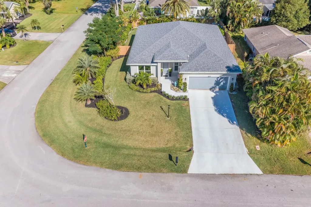 3820 7th Place Vero Beach FL 32968