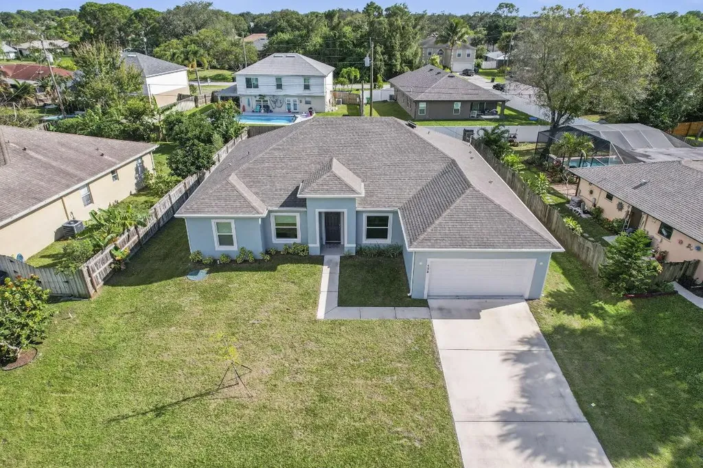734 SW Alton Circle Port St Lucie FL 34953