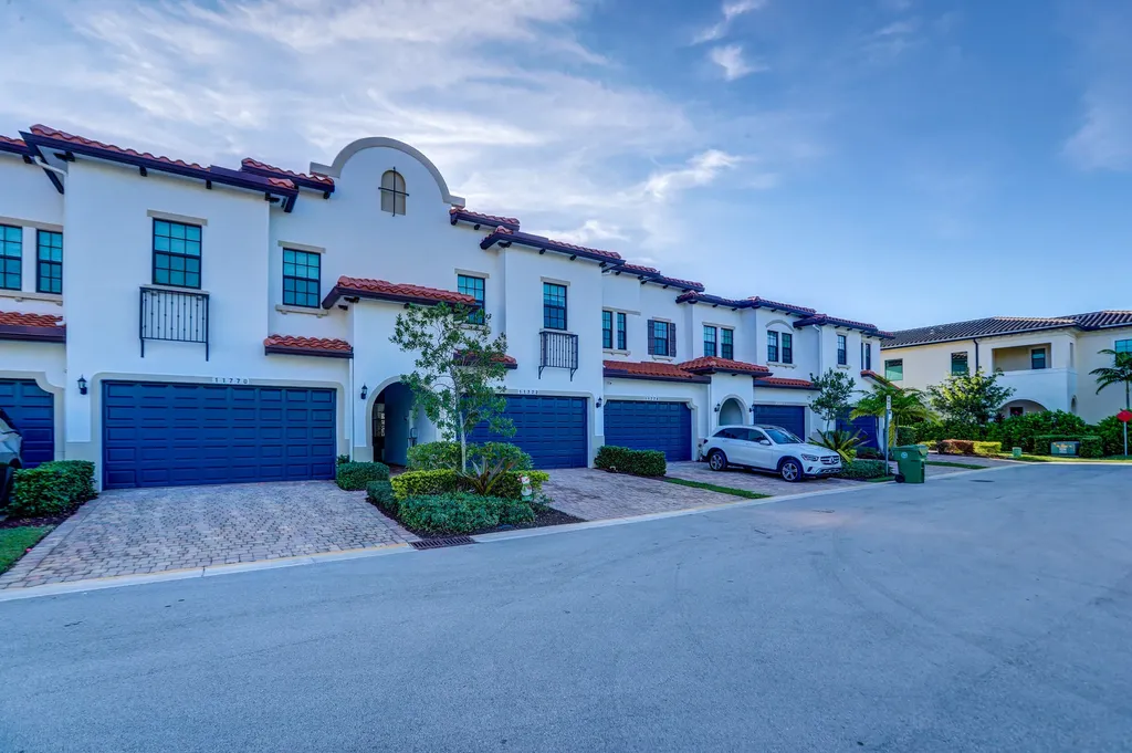 11750 SW 13th Lane Pembroke Pines FL 33025