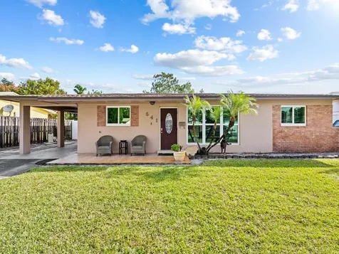 641 SW 68th Avenue Pembroke Pines FL 33023