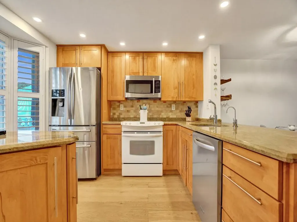 2813 NE 15th Street Pompano Beach FL 33062