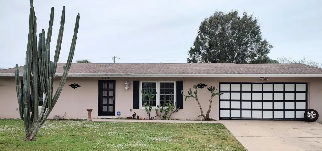 128 NW Doreen Street Port St Lucie FL 34983