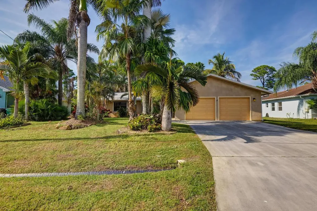 2630 SW Ace Road Port St Lucie FL 34953