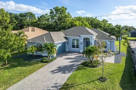 364 SW Saginaw Avenue Port St Lucie FL 34953
