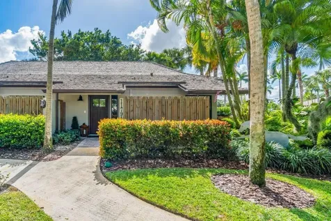 11794 Wimbledon Circle Wellington FL 33414