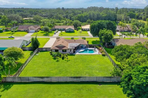 245 Old Country Road S Wellington FL 33414