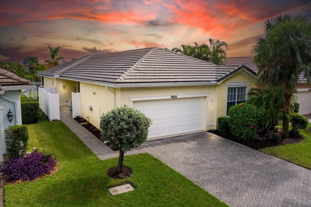 9850 SW Eastbrook Circle Port St Lucie FL 34987
