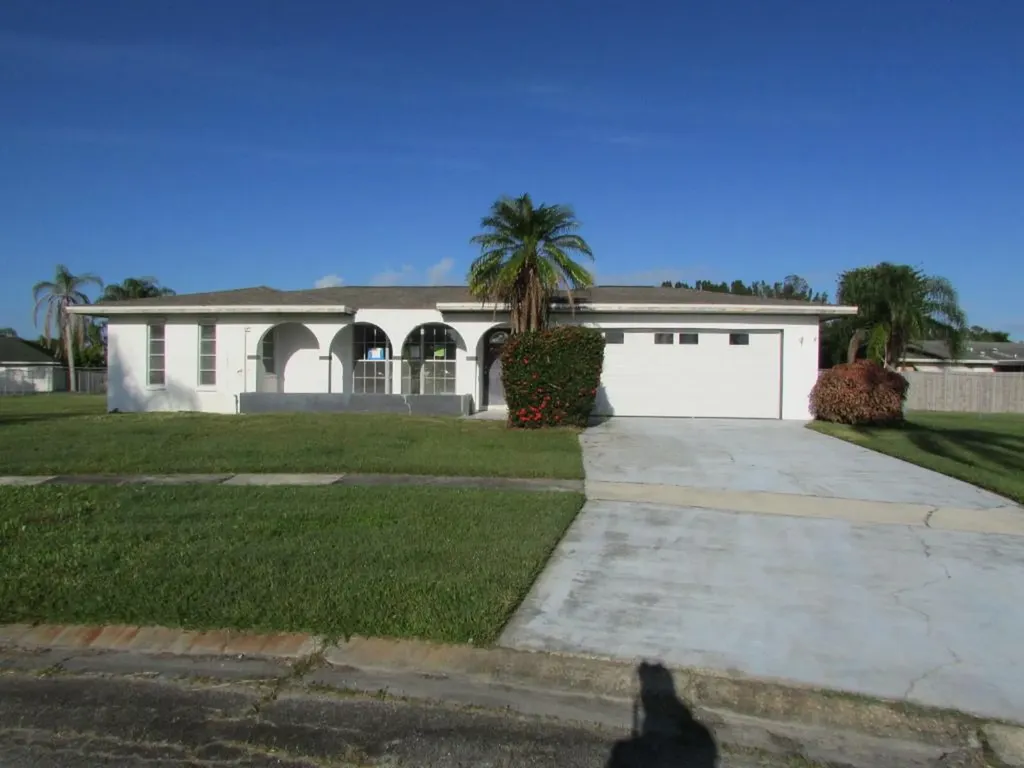 634 SW Bolin Court Port St Lucie FL 34983