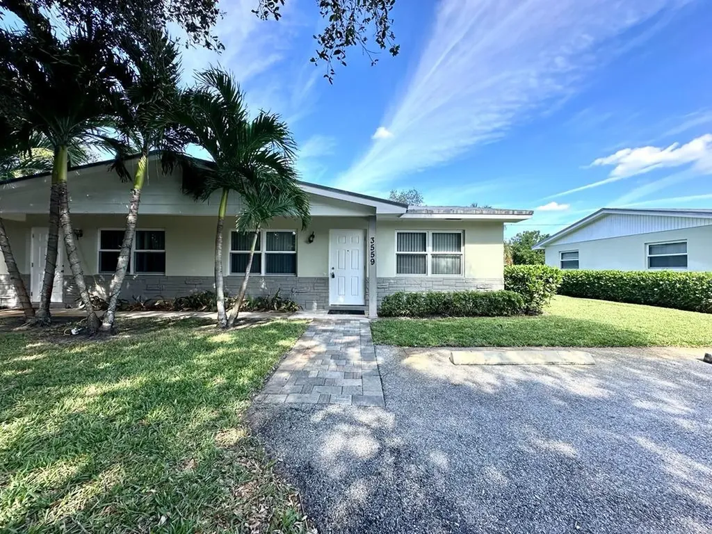 3559 Burma Court Palm Beach Gardens FL 33403