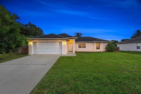 1525 SE Croquet Street Port St Lucie FL 34983