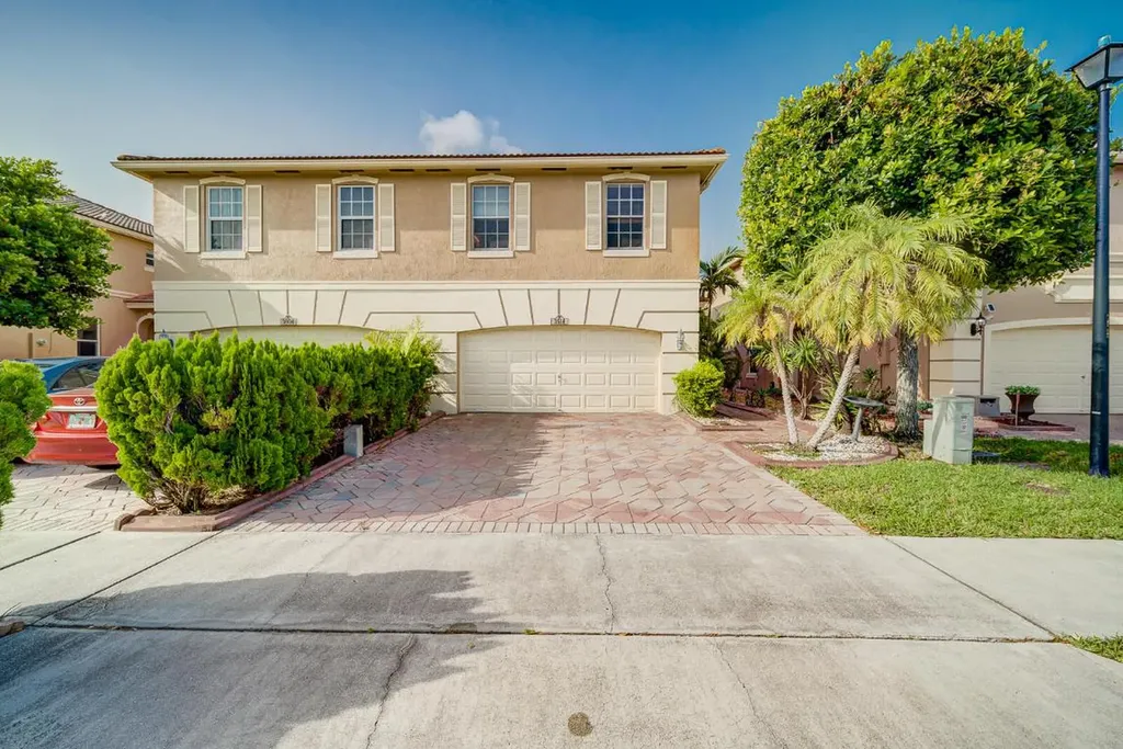 3614 Lakewood Place Coconut Creek FL 33073