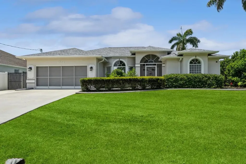 1534 SW Lexington Drive Port St Lucie FL 34953