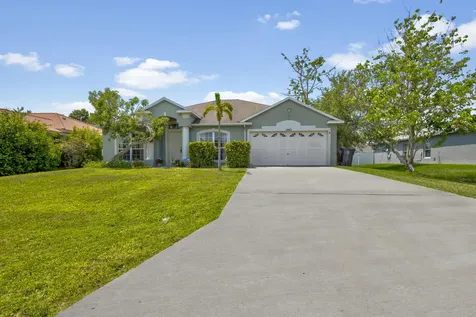 1442 SW Santiago Avenue Port St Lucie FL 34953