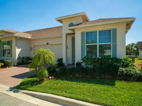 7455 Oakridge Place Vero Beach FL 32966