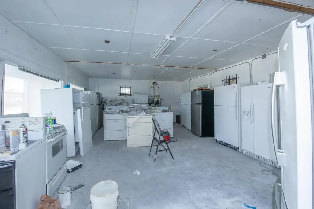 922 S Dixie Highway Lake Worth Beach FL 33460
