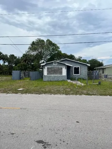 1204 Avenue K Avenue Fort Pierce FL 34950