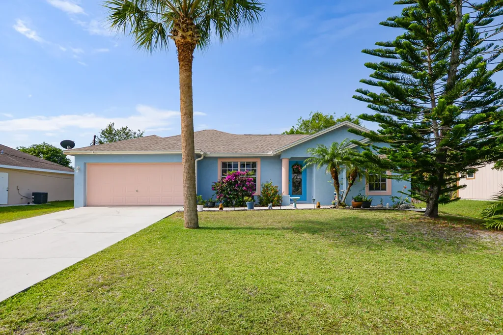 534 NW Archer Avenue Port St Lucie FL 34983