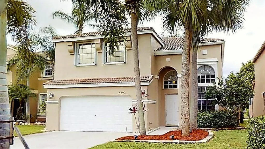 6790 Columbia Avenue Lake Worth FL 33467