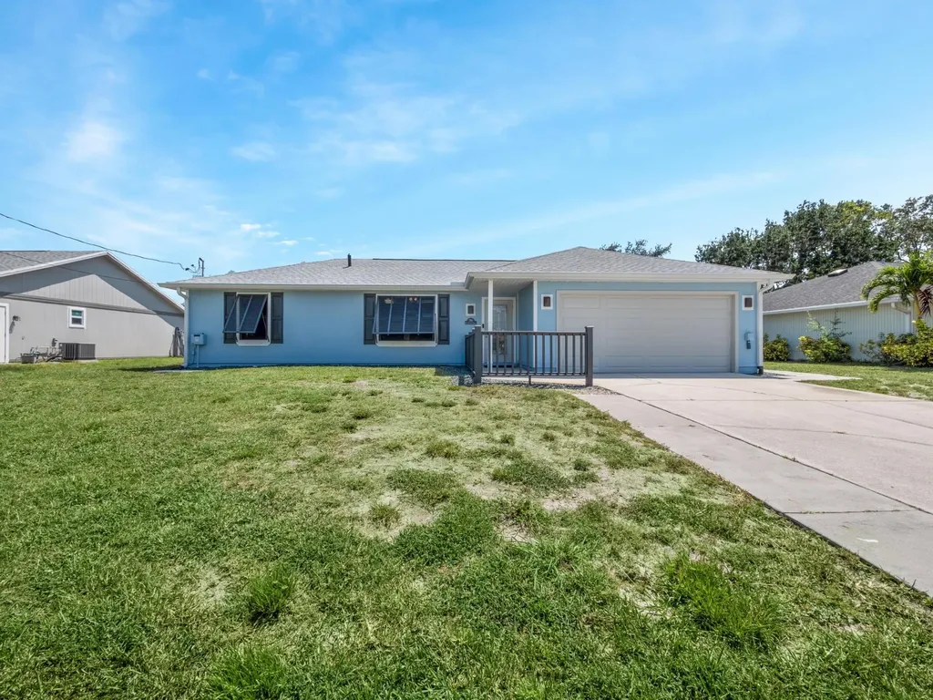 780 SW Dalton Circle Port St Lucie FL 34953