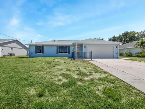 780 SW Dalton Circle Port St Lucie FL 34953