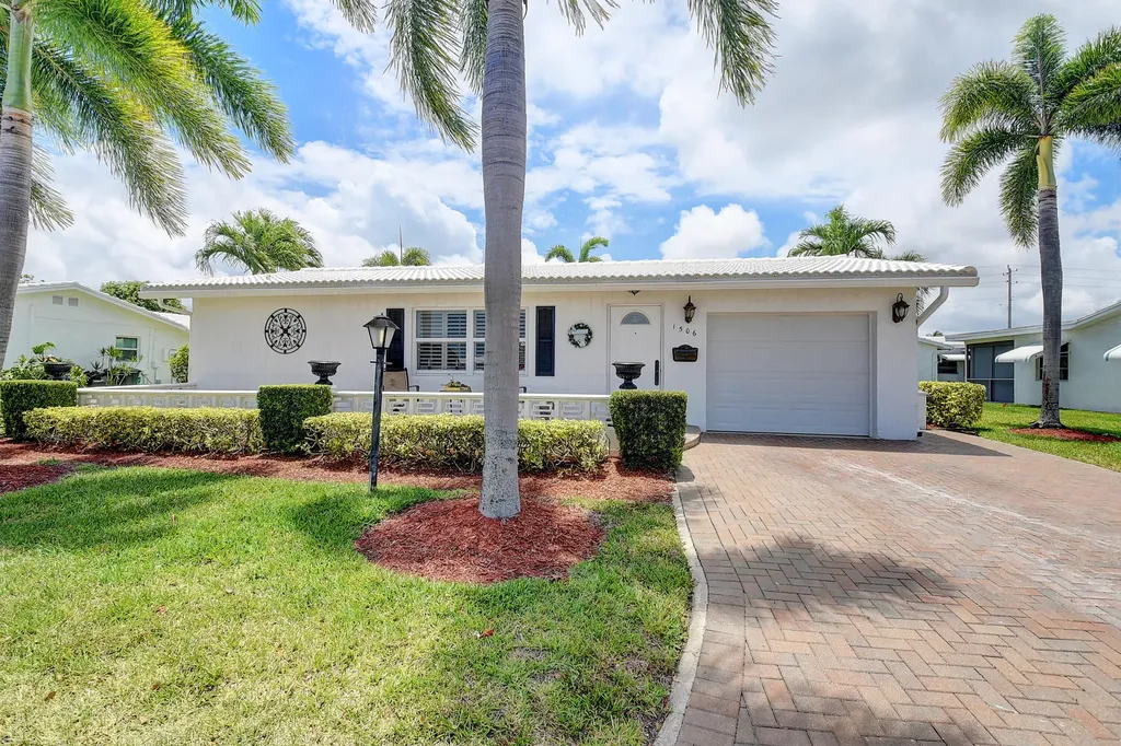 1506 SW 22nd Avenue Boynton Beach FL 33426